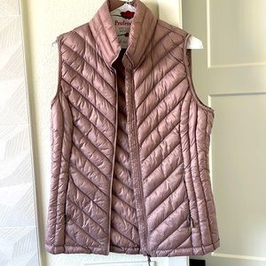 Package dusty rose vest with pockets